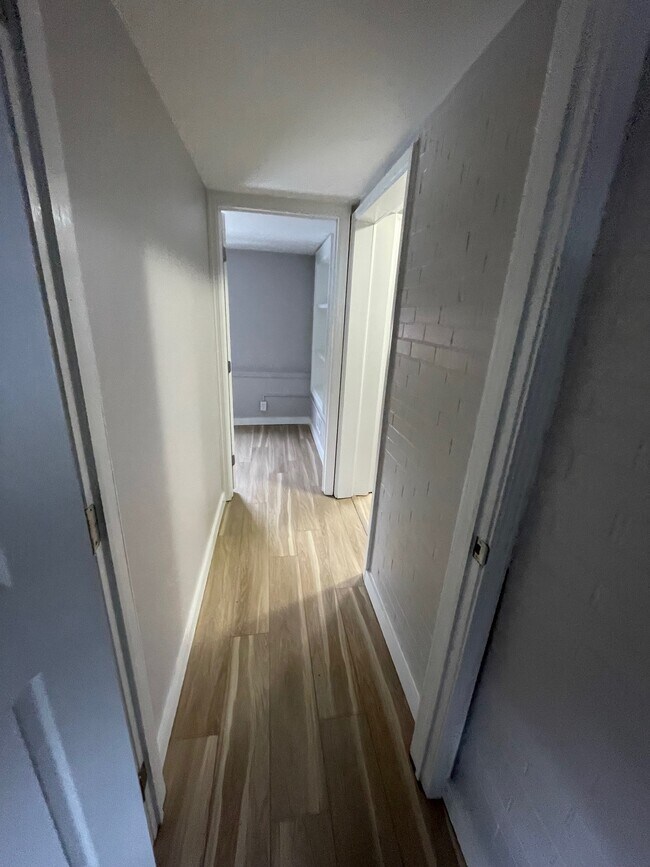 Hallway - 919 Pennsylvania Ave