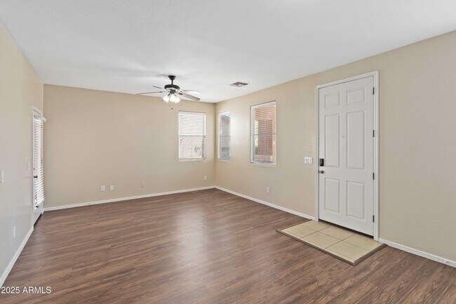 Building Photo - 10 N 88th Ave