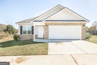 Building Photo - 101 Shasta Dr