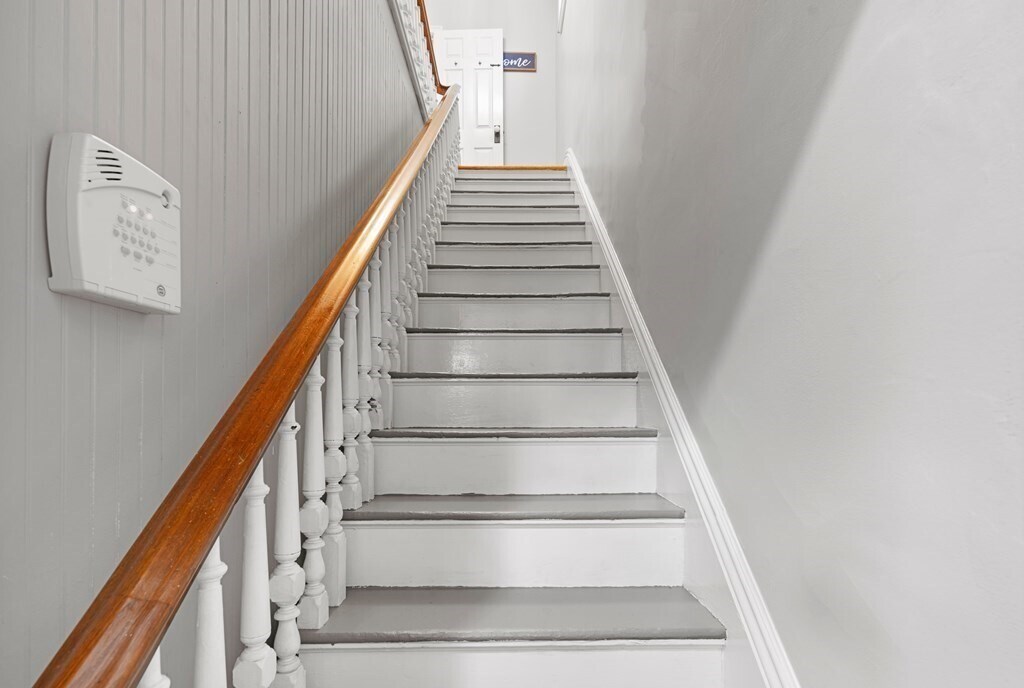 Building Photo - 80 Irving St