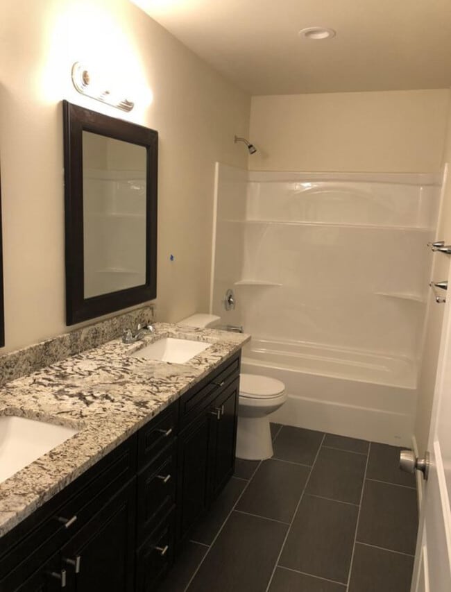 Building Photo - 1019 122nd Ave NE