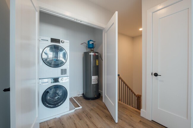 Building Photo - 67 Dr Martin Luther King Jr Blvd