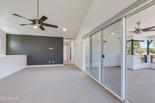 Building Photo - 4427 E Turney Ave