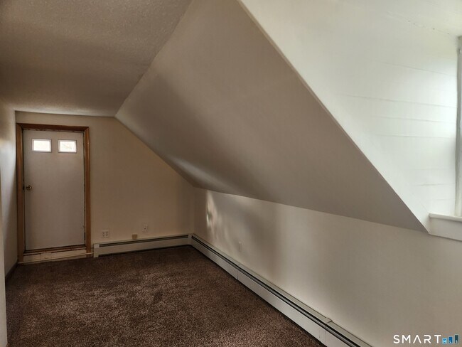 Building Photo - 9 Morrison St