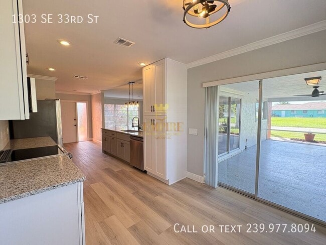 Building Photo - 1303 SE 33rd St