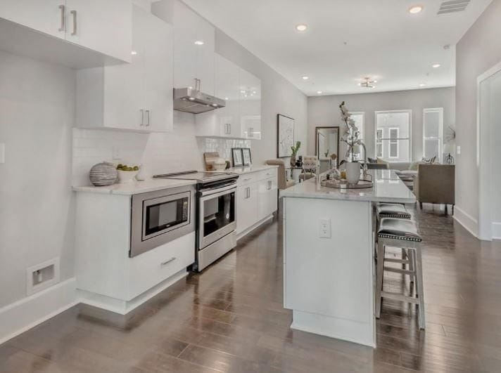 Building Photo - 456 Parkway Dr NE