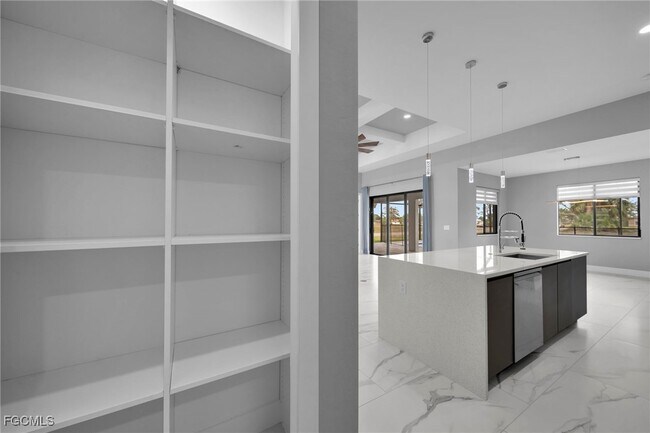 Building Photo - 1201 SW 8th Pl