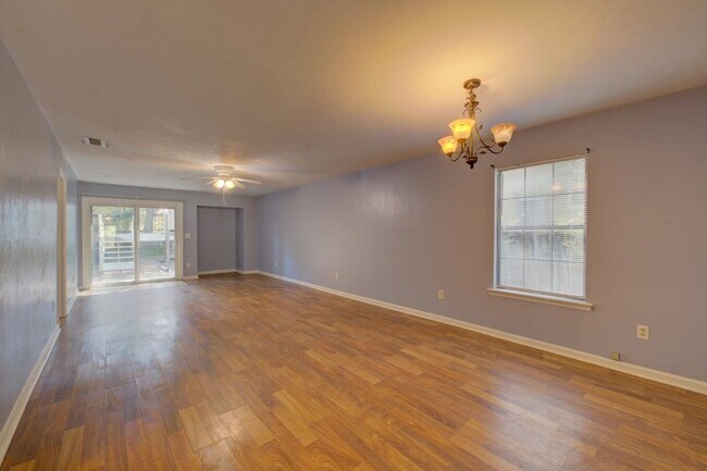 Building Photo - 1825 Meriadoc Rd