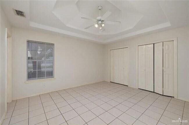 Building Photo - 11 Tierra Dulce Dr