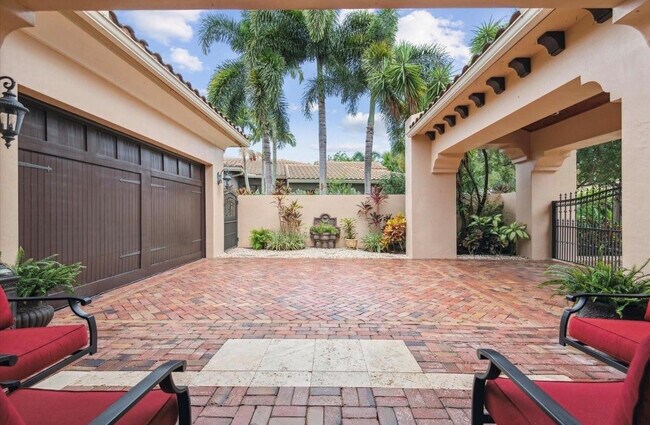 Building Photo - 7247 Wisteria Ave