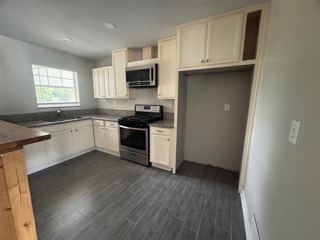 Building Photo - 1607 Glynn Oaks Dr