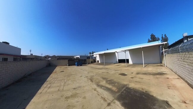 Building Photo - 2430 Cypress Way