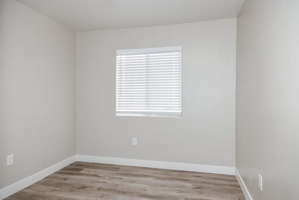 Building Photo - 5285 Mineral Lake Dr