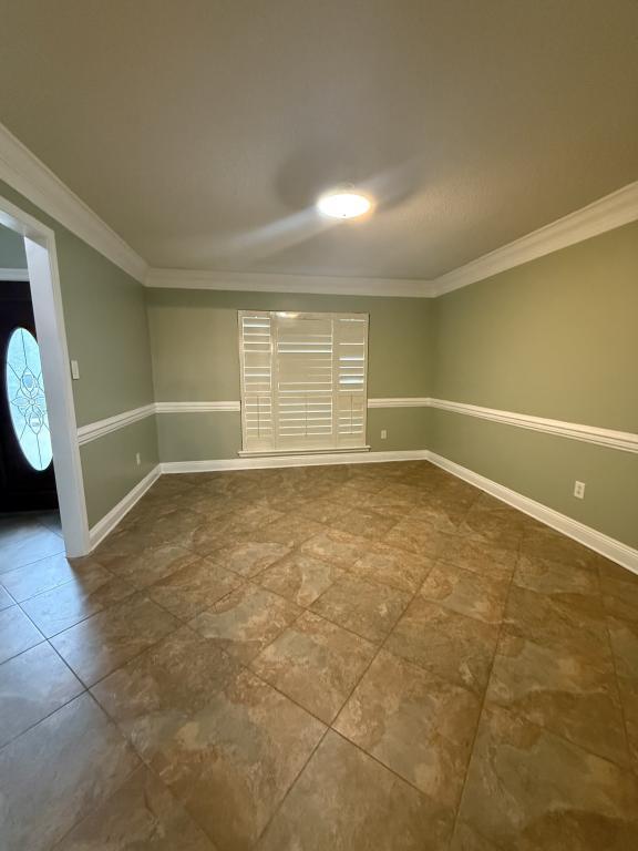 Building Photo - 2065 Juniper Dr