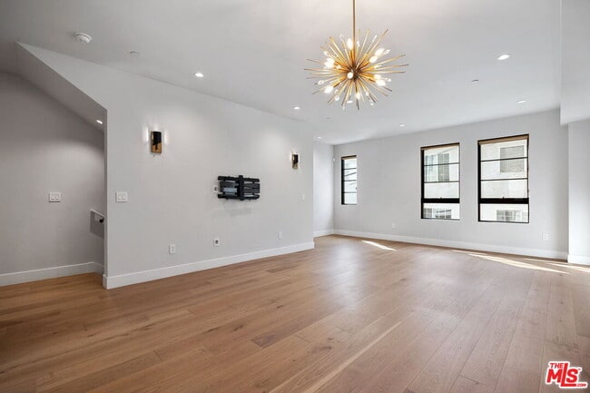 Building Photo - 10612 Kareen Ct