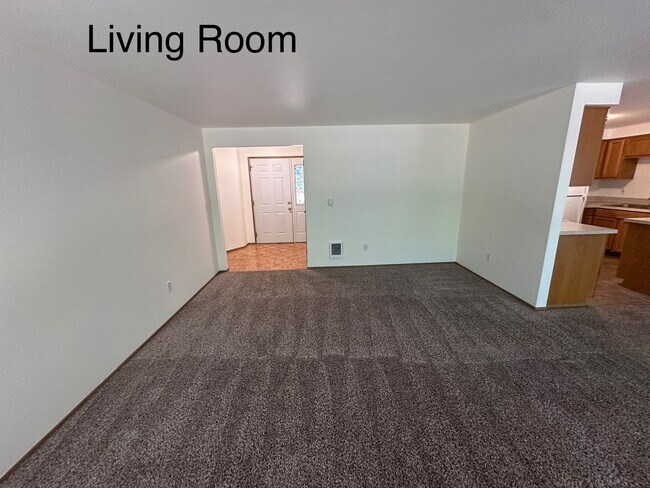 Building Photo - K74-LO Duplex