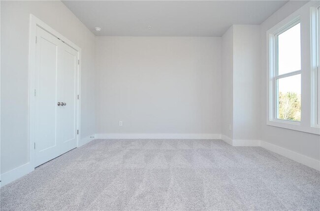 Building Photo - 2316 Mockernut Trl