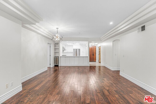 Building Photo - 12021 Guerin St