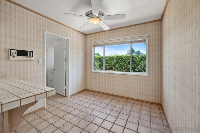 Building Photo - 6371 Dwane Ave
