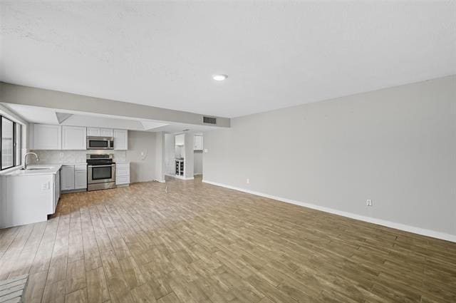 Building Photo - 5256 Sherman Dr