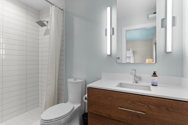 Building Photo - 16831 Thomas Chapel Dr