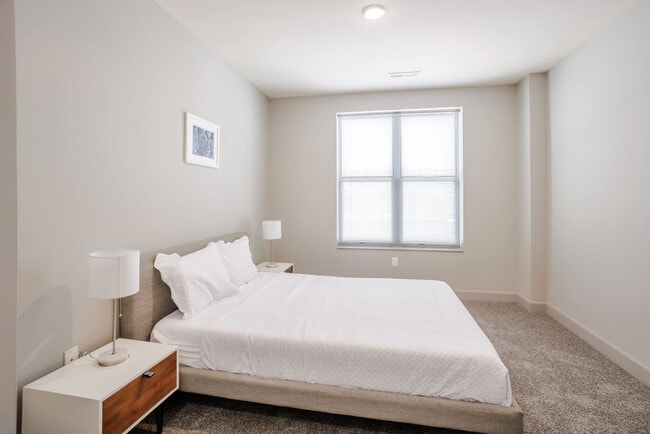 Building Photo - 121 E Freedom Way