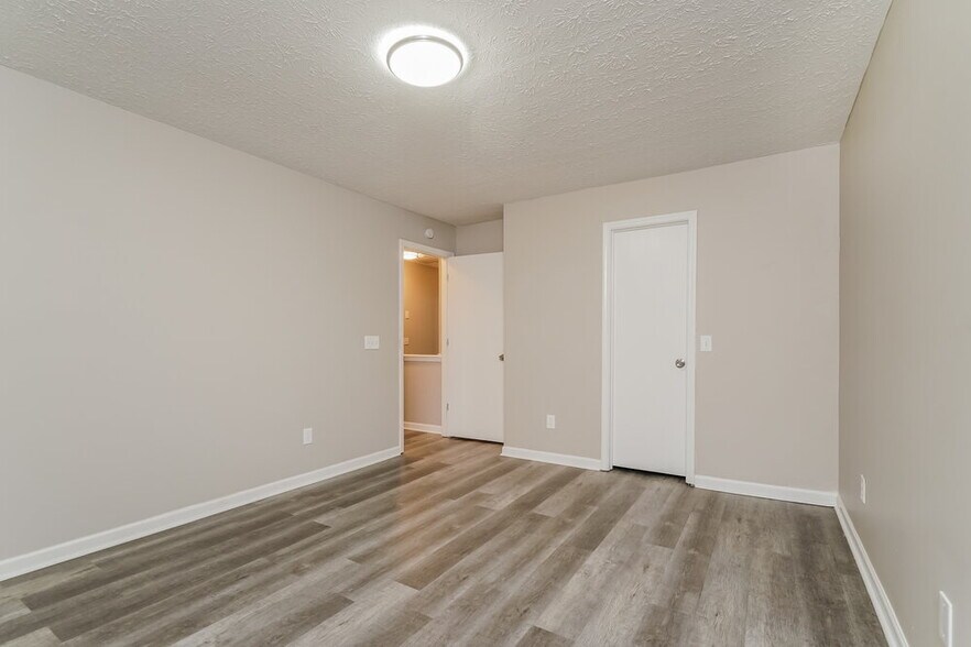 Building Photo - 5970 Mountain Top Pl