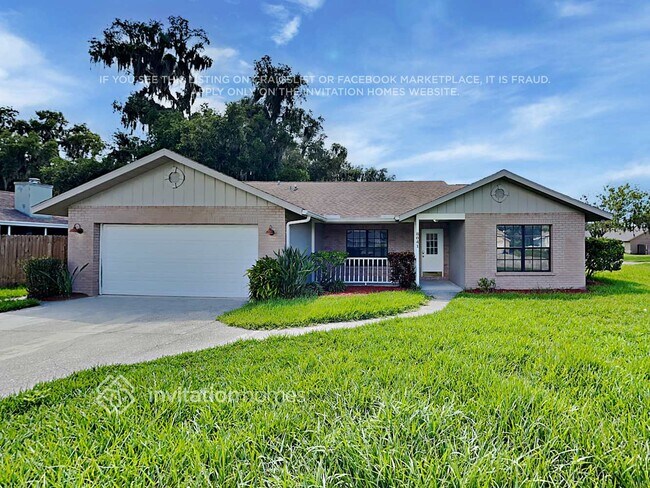 Building Photo - 8041 56th Ct E