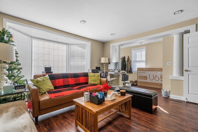 Building Photo - 148 N Franklin St