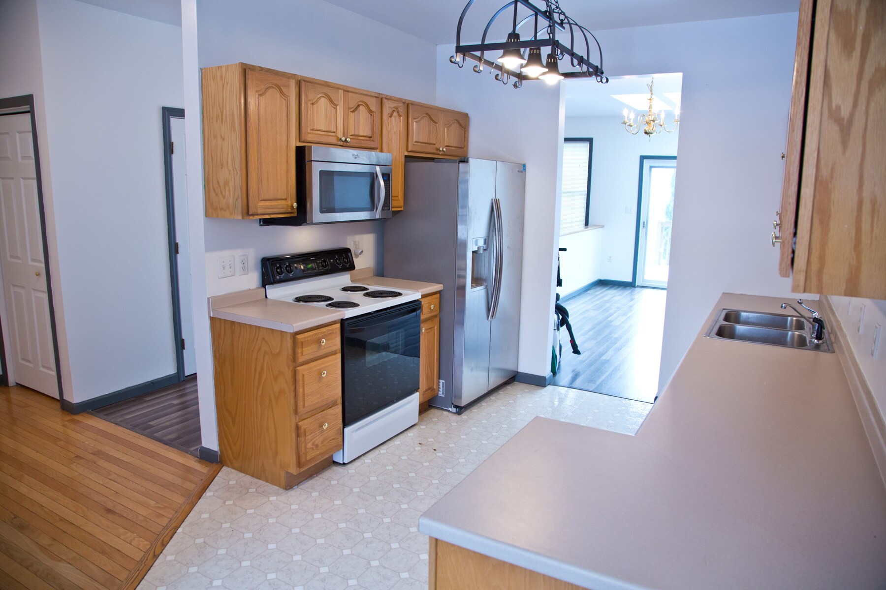 Building Photo - 1460 Blue Course Dr