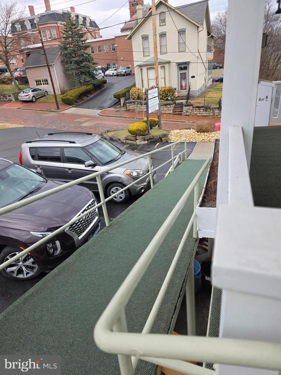 Building Photo - 203 Greene St