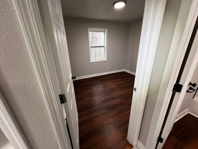 Building Photo - 3927 Dearborn St