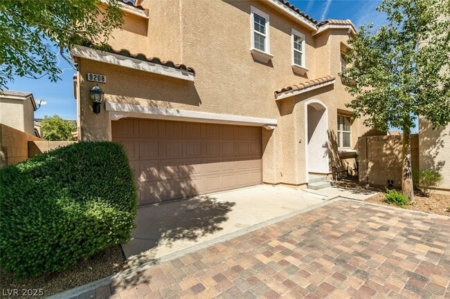 Building Photo - 9208 Red Knoll St