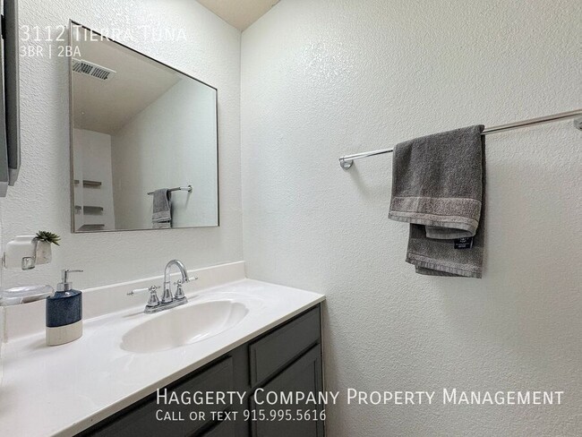 Building Photo - 3112 Tierra Tuna Dr