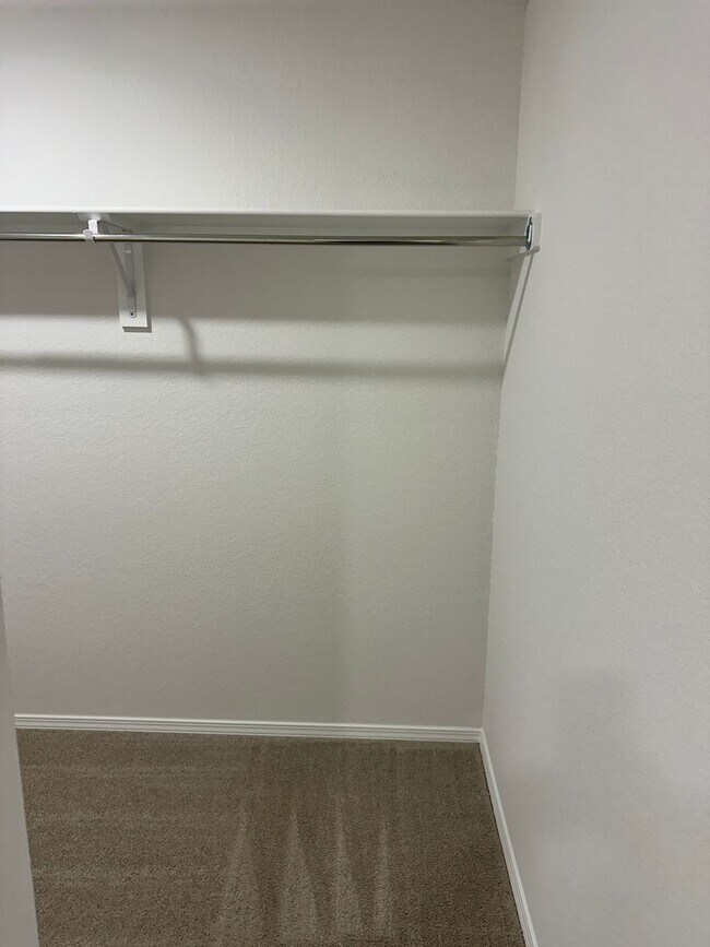 Building Photo - *Pre-leasing* NEW Three Bedroom | Two Bath...