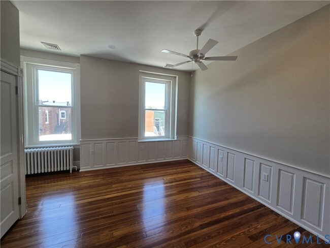 Building Photo - 1 N Harvie St