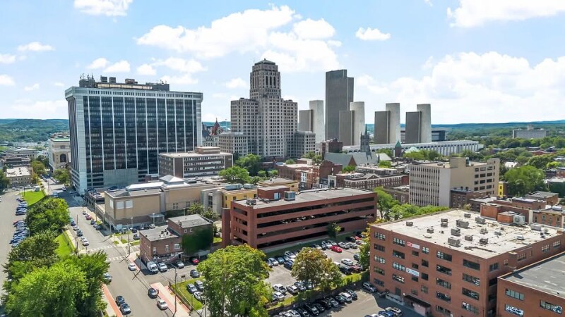 Building Photo - 179 Elk St