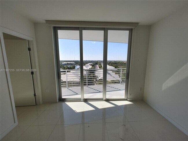 Building Photo - 7661 NW 107th Ave