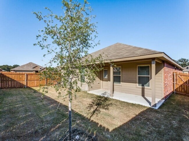 Building Photo - 233 Abingdon St