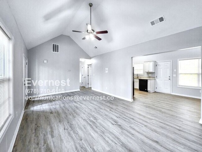 Building Photo - 1827 Belcher Pl SW