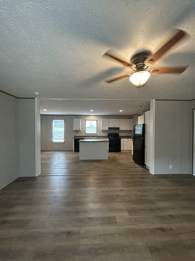 Building Photo - 206 Angel Ct