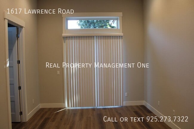 Building Photo - 1617 Lawrence Rd