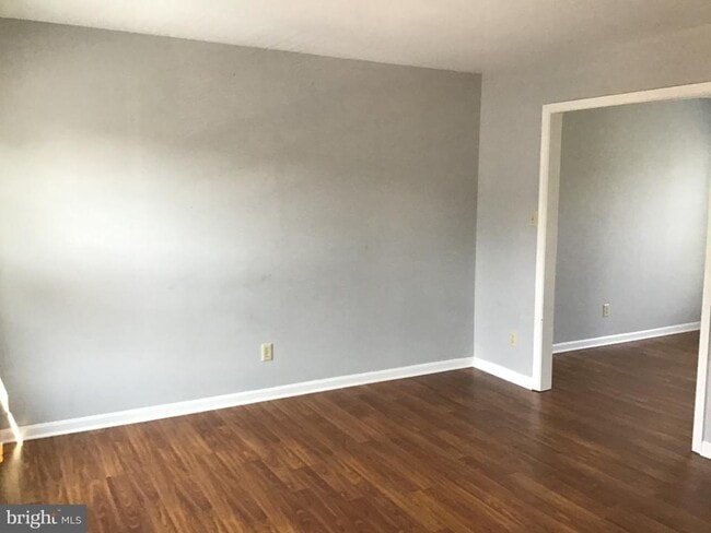 Primary Photo - 205 Ringgold St