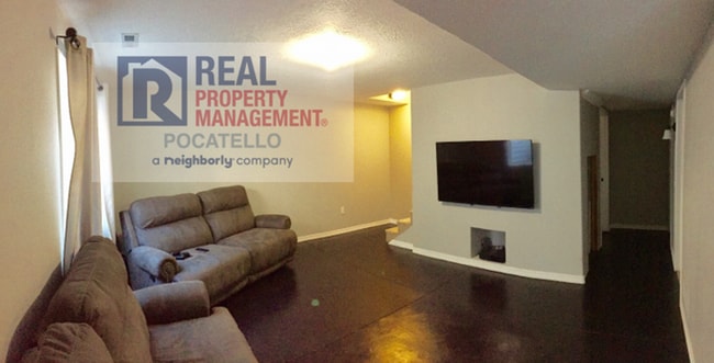 Building Photo - "Beautiful 4 Bedroom House For Rent" - Not furnished