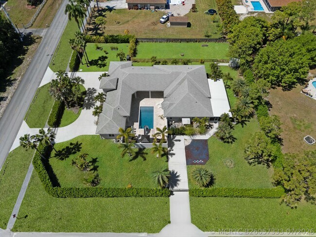 Building Photo - 15503 Temple Blvd