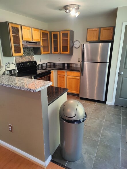 Building Photo - 13817 Amberfield Ct