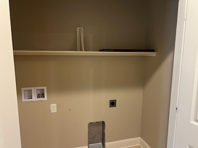Building Photo - 3986 Mobley Ln