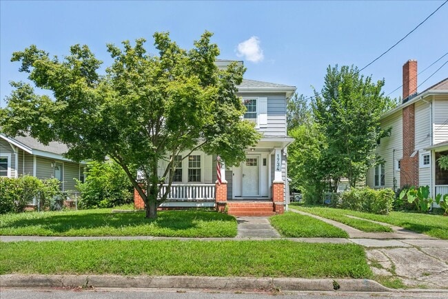 Building Photo - 1734 Hancock Ave