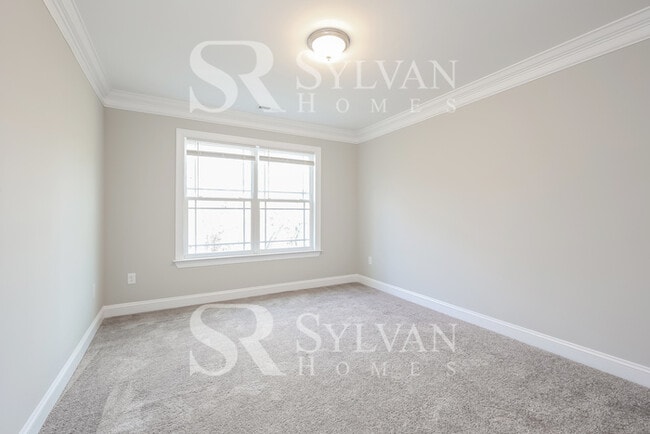 Building Photo - Enjoy living the good life in this 3 bedro...