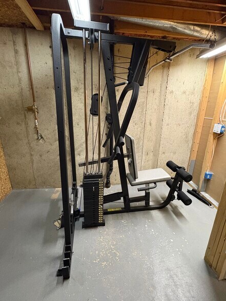 Lower Level Unfinished Workout Room w/Universal - 4639 Burgundy Ln